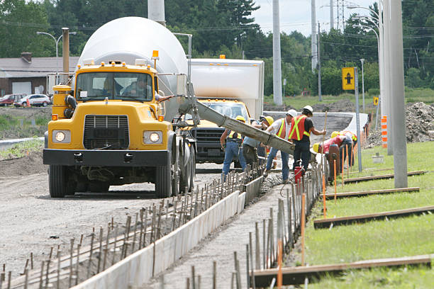 Best Custom Concrete Contractor  in Edinburg, VA
